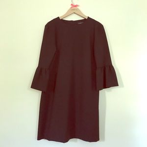 Black dress with bell sleeves - Zara