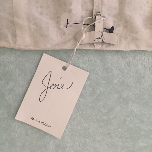 Joie Somme Crochet Short Size 4 - Picture 4 of 4