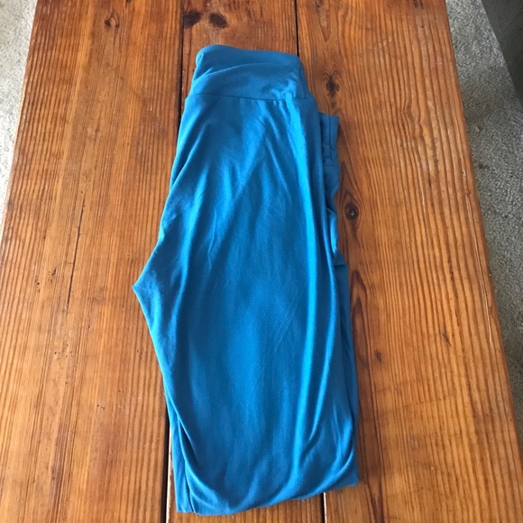 LuLaRoe Pants - NWOT LuLaRoe OS leggings