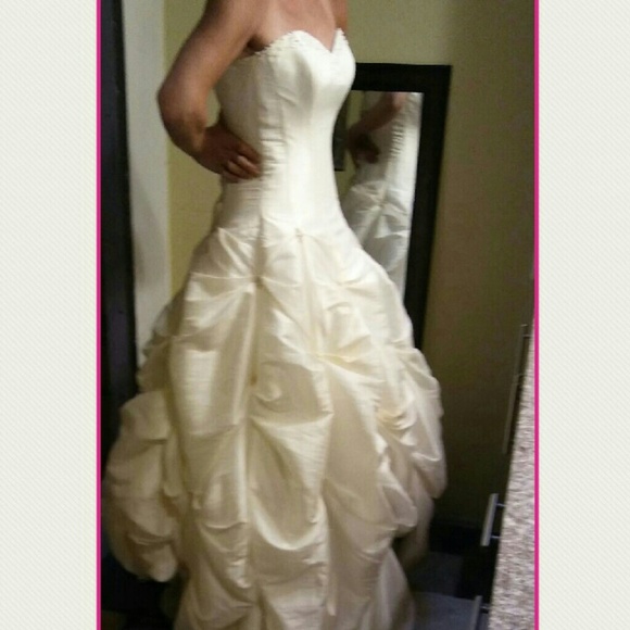 Maggie Suttero Strapless Corset Wedding Gown - Picture 4 of 4