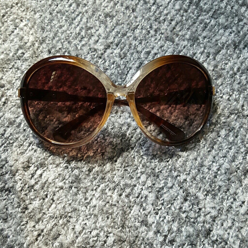 Kardashian Kollection sunglasses