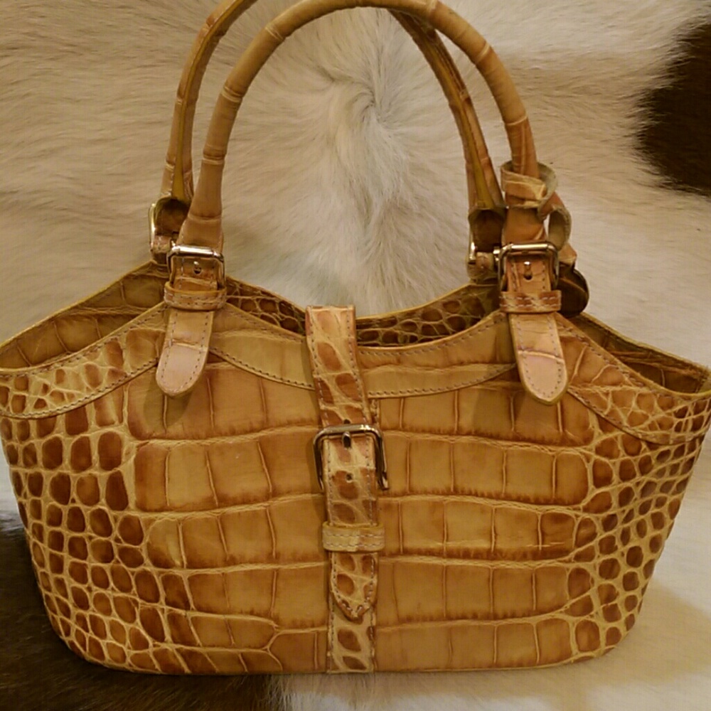 Dooney & Bourke  Mini Open Top Tan Purse
