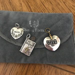 The waxing poet charms