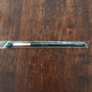 Skone blending brush