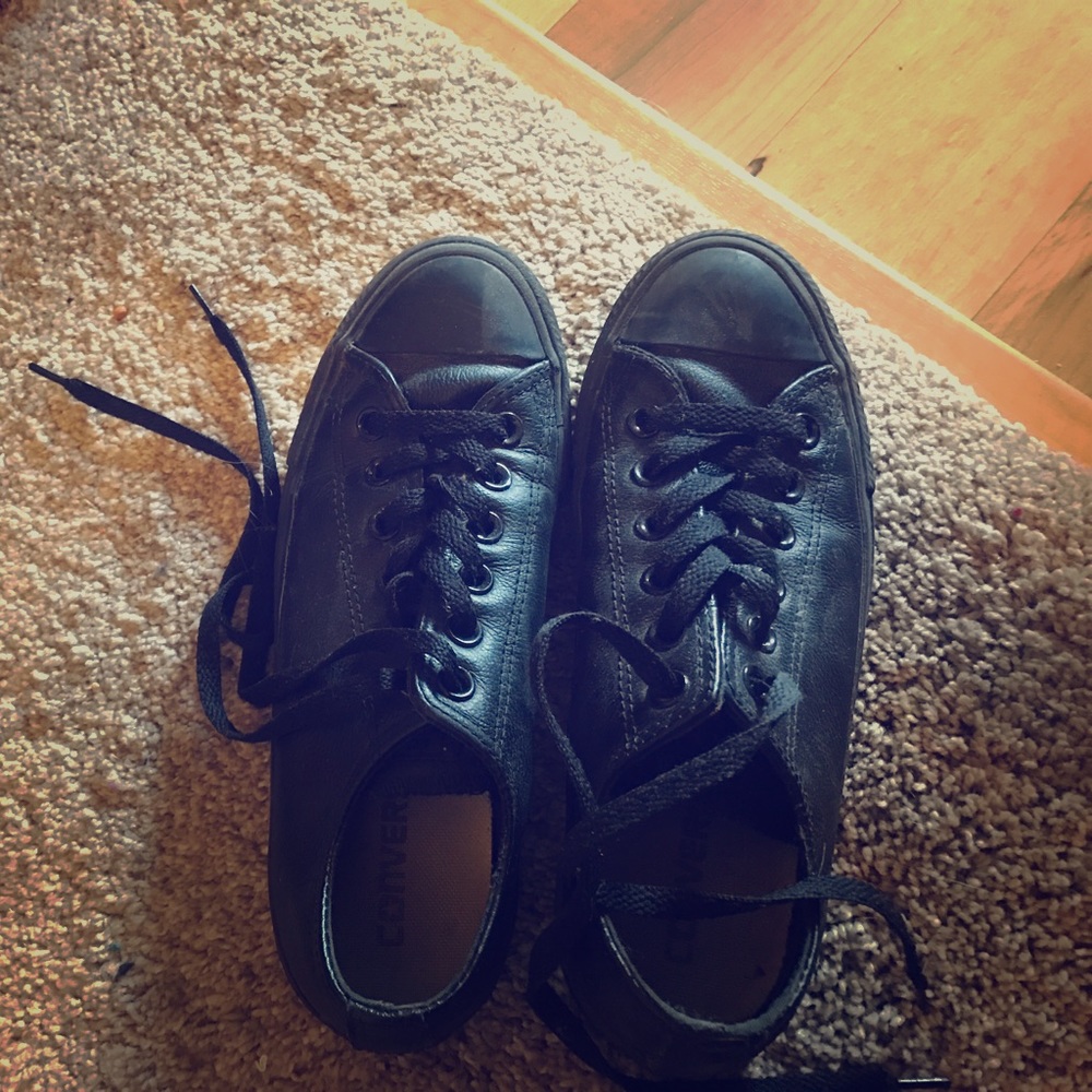 All black leather converse size 7