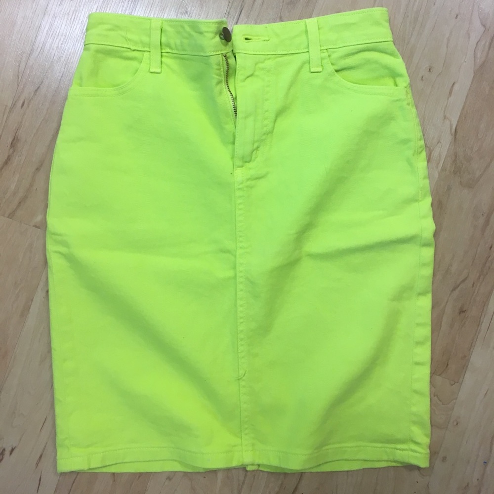 Size M American apparel pencil skirt