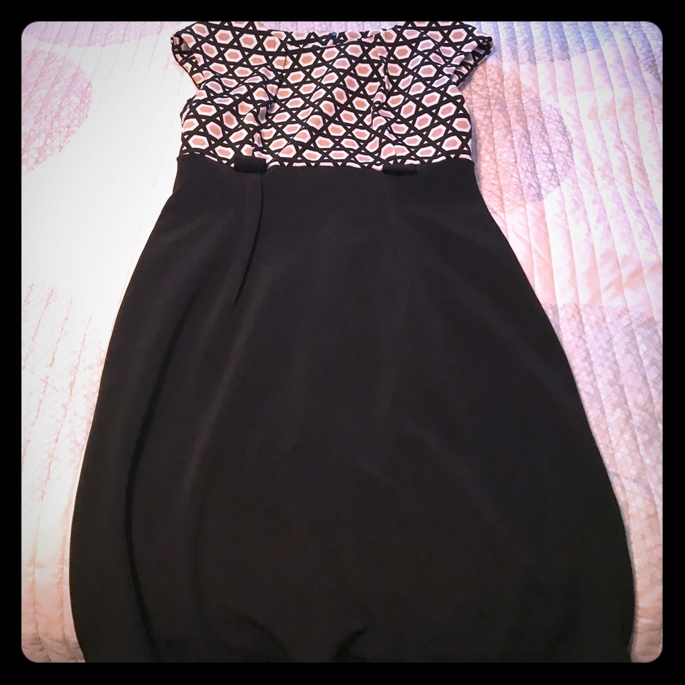 Black, White & Khaki Midi dress