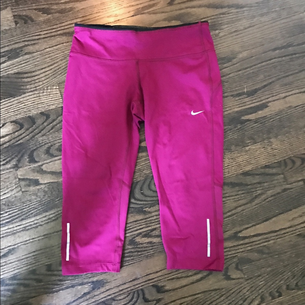 Woman's  crop leggings