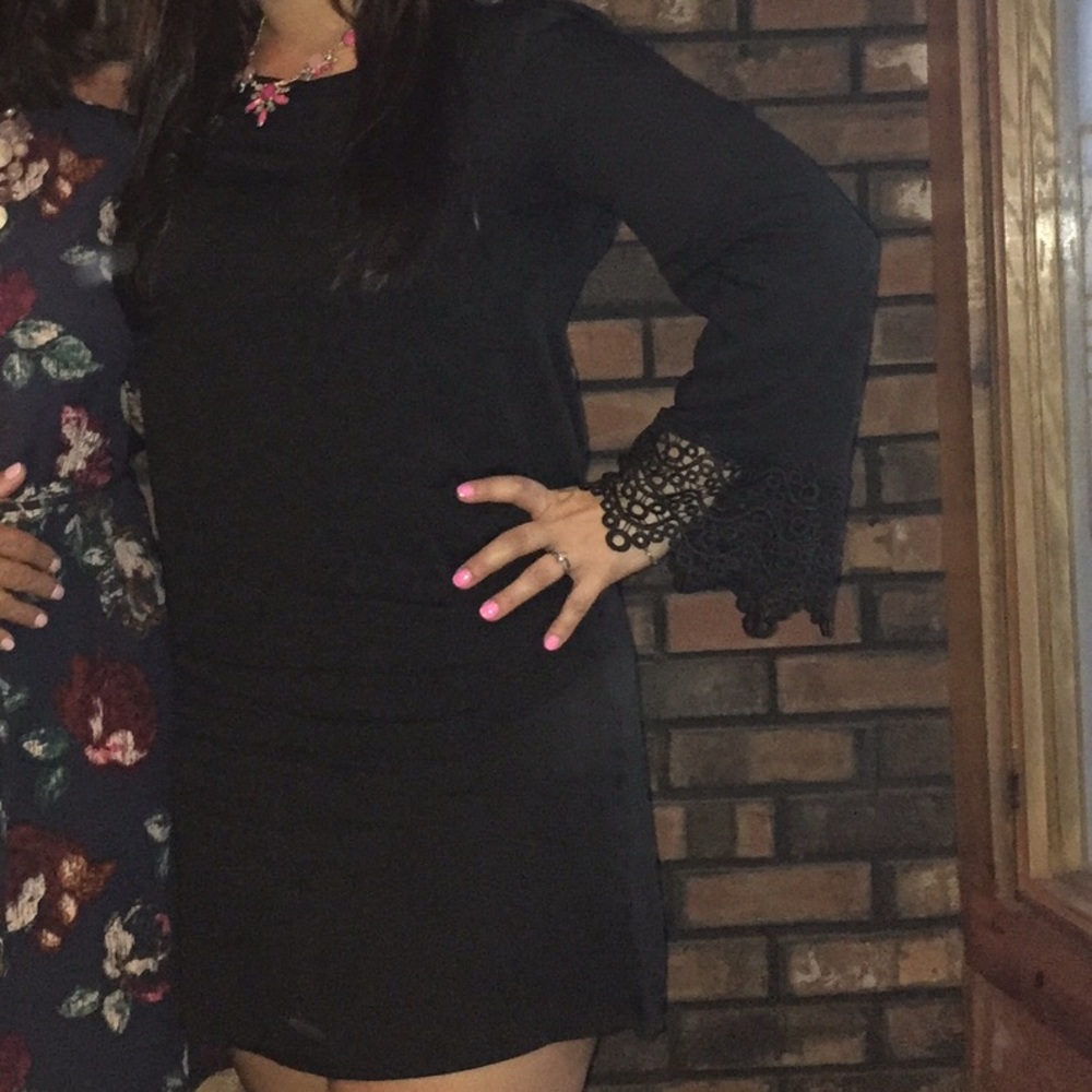 Black long sleeve dress