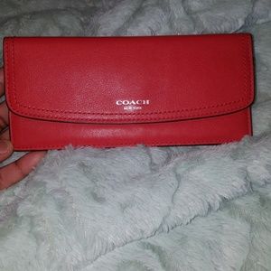 Coach: Legacy leather soft wallet