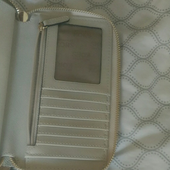 Michael Kors wallet - Picture 2 of 4