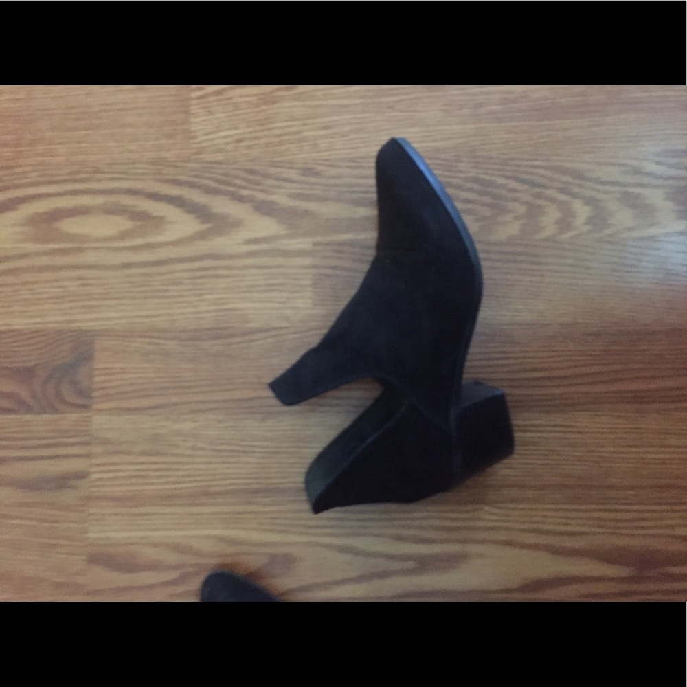 Black suede modern shoes 5.5M New!