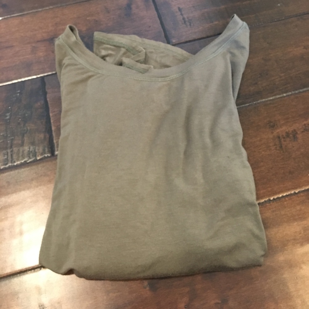 Beautiful Army green BCBG soft long sleeve top