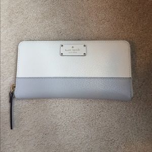NWOT Kate Spade Neda wallet