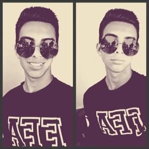 Meet your Posher, Robert