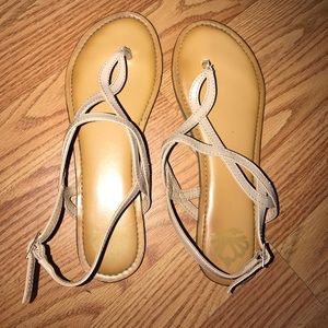 7.5 Fergalicious Sandals- Perfect  for weddings!!