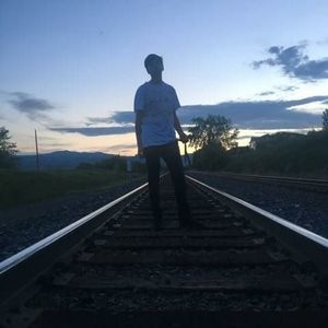 Meet your Posher, Cameron