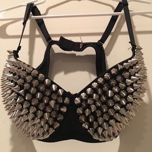 Naughty or Nice 🔥 Spike Bra