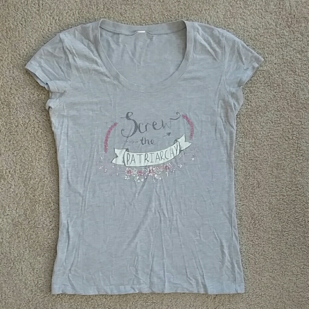 Grey Scoop Neck Cap Sleeve Graphic T-shirt Small