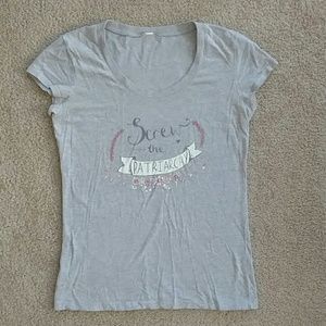 Grey Scoop Neck Cap Sleeve Graphic T-shirt Small