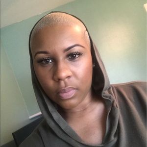 Meet your Posher, Tiffany