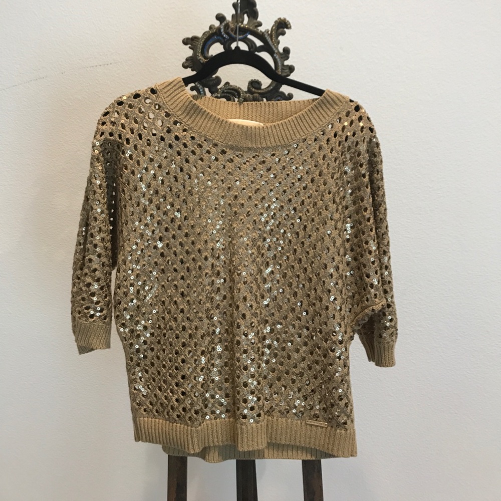 Gold, sequence knitted top.