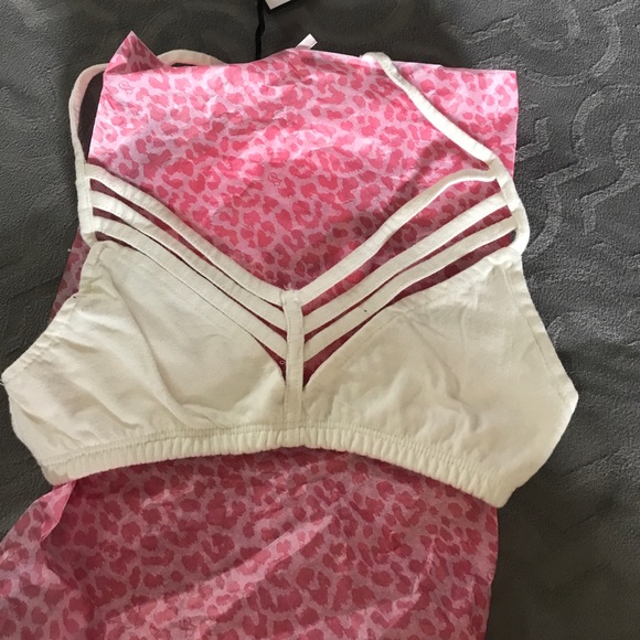 💜Cream strapy bralette - Picture 2 of 4