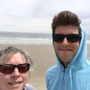 Meet your Posher, Carolyn