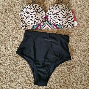 🆕️ Volcom High Waist Bikkini Bottoms