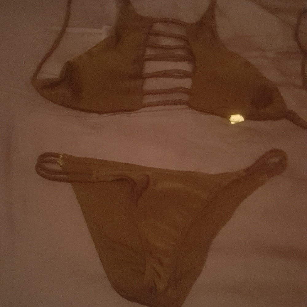 Bathing suit