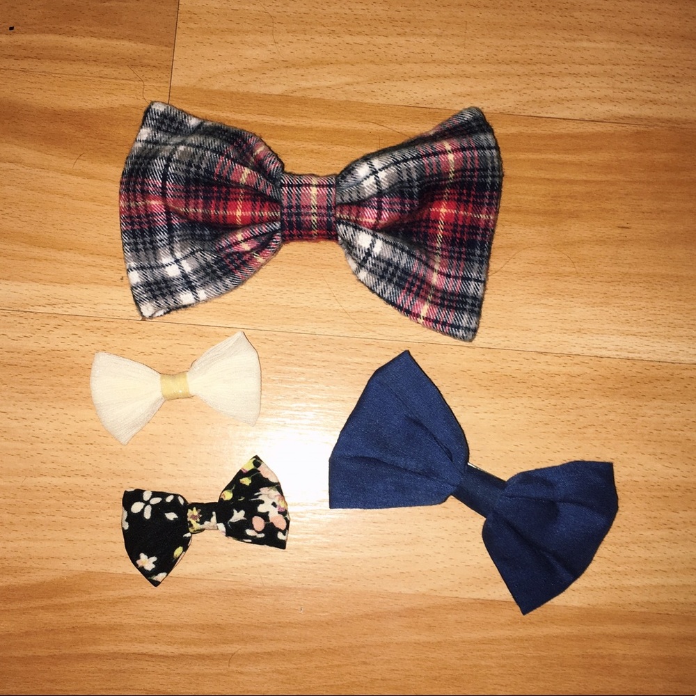 SOLD Bundle of hair bows🎀