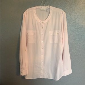 Chico's lightweight pale pink blouse