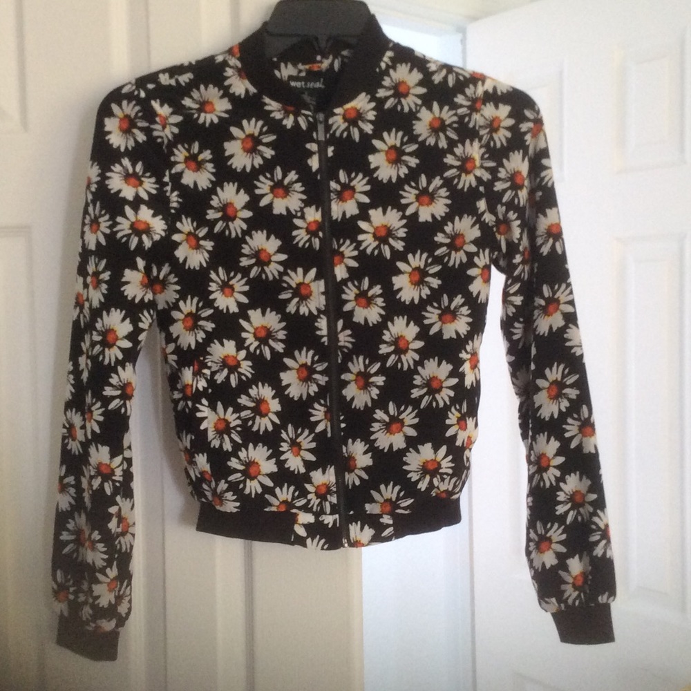 Black/ white Shirt Wet seal