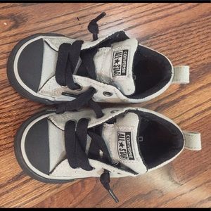 Converse All Star Low Top, Size 6, Gray. EUC