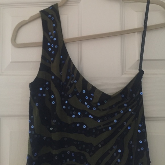 Large, Cold Shoulder Tunic/Mini Dress - Picture 1 of 4