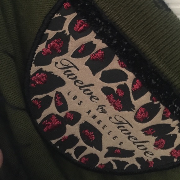 Large, Cold Shoulder Tunic/Mini Dress - Picture 3 of 4