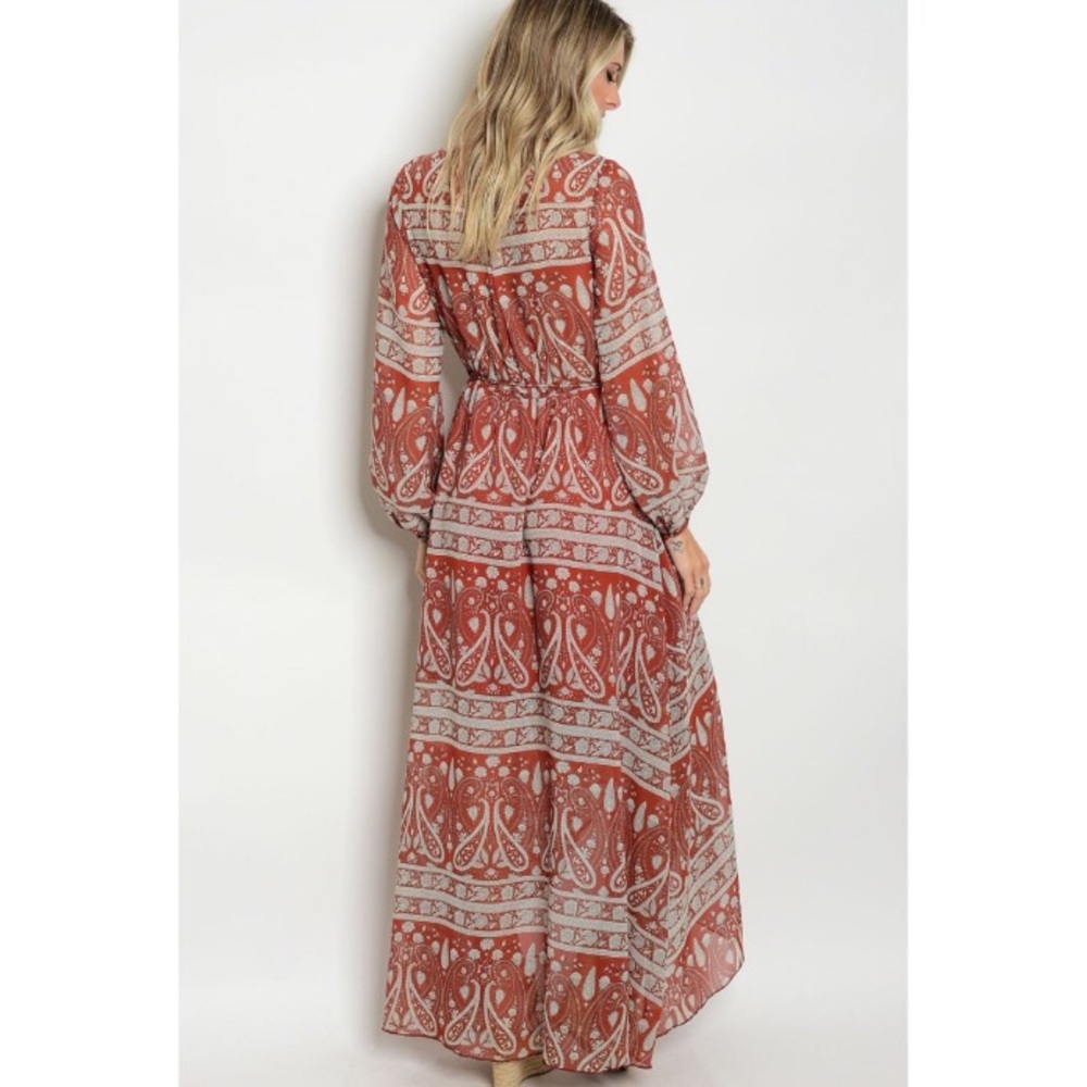 ๐CLEARANCE๐ Rust Paisley Long Sleeve Maxi Dress - Picture 4 of 5