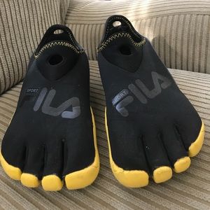 Film men skeleton toes!