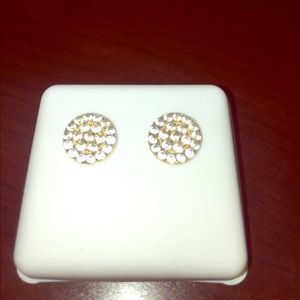 Round Diamond Earrings