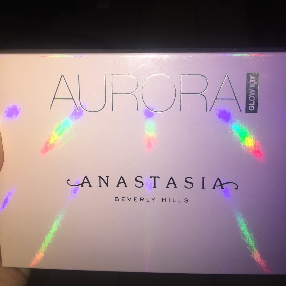 Anastasia Beverly Hills Aurora Glow Kit