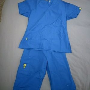 Wonder wink blue scrub sets