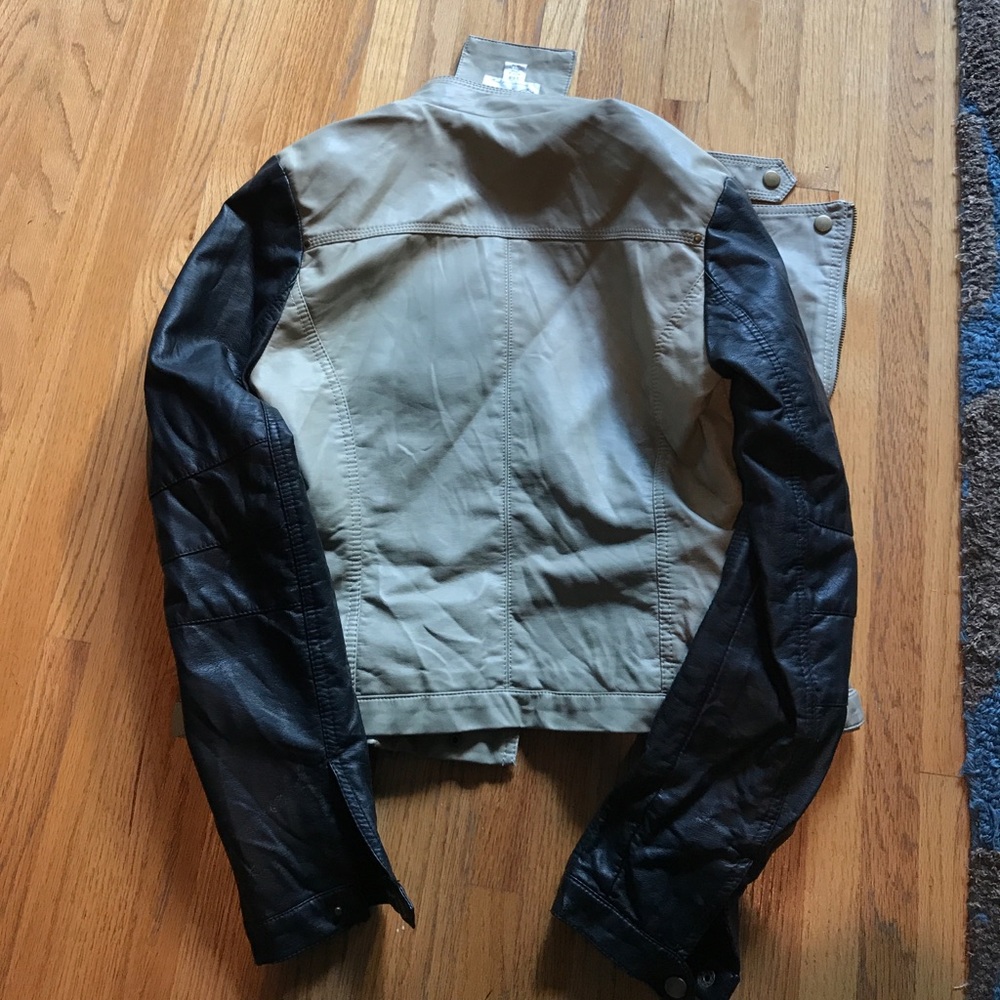RD Style jacket - Picture 2 of 3