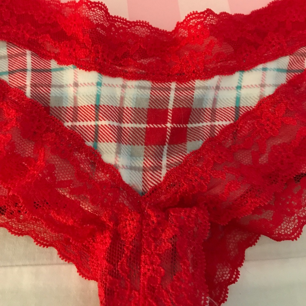 VICTORIA SECRET Cheekini!  NWOT