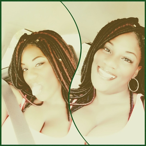 Meet your Posher, Rochelle - Picture 1 of 1