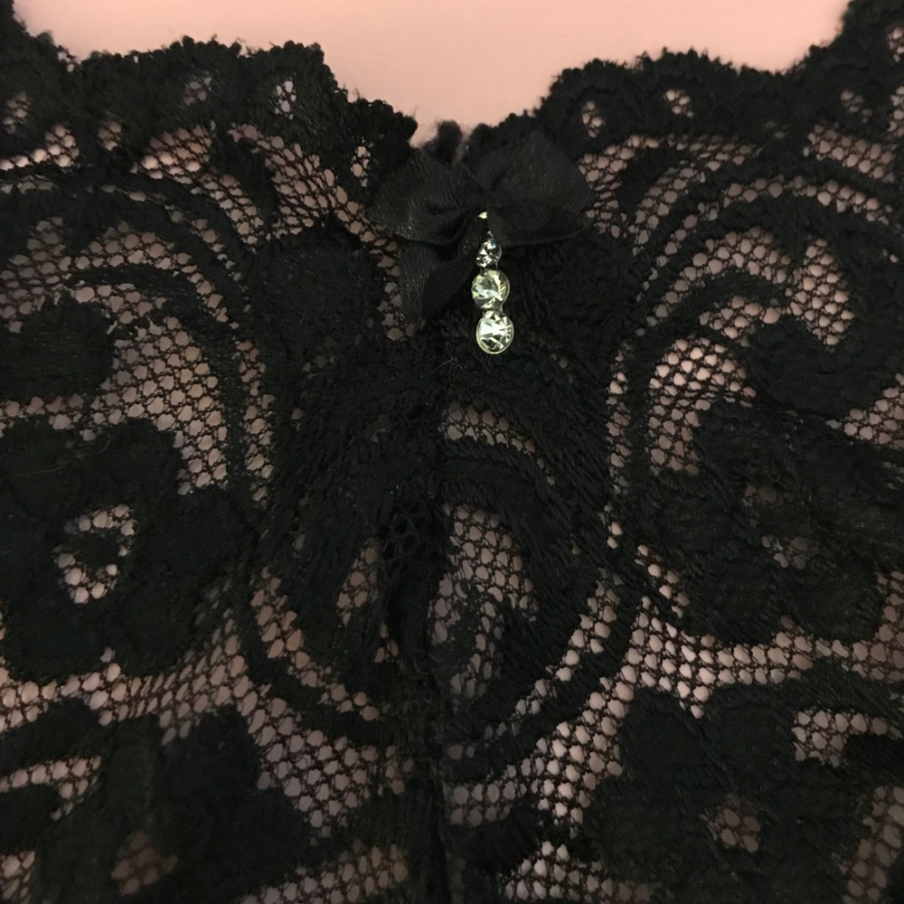 NEW SEXY LACE CHEEKINI!  NWOT