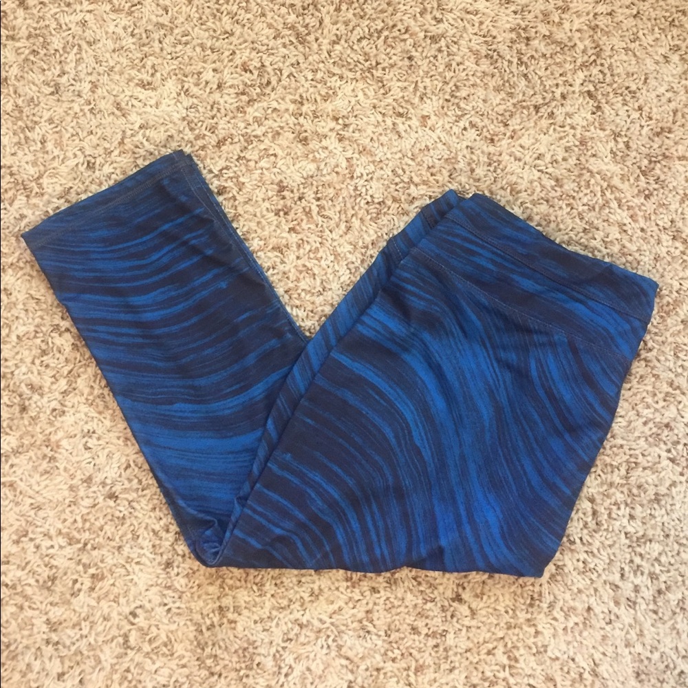 Athletic leggings