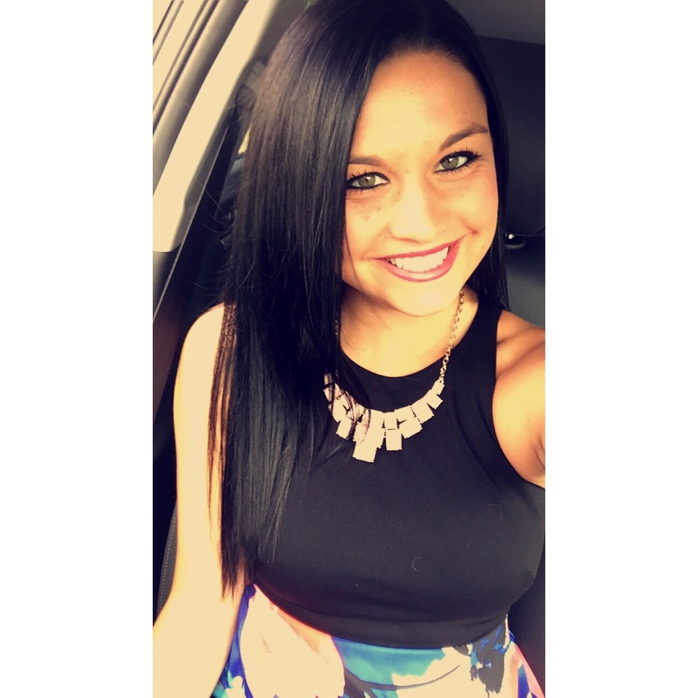 Meet your Posher, Corinn