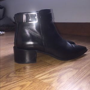 Massimo Dutti black ankle boots