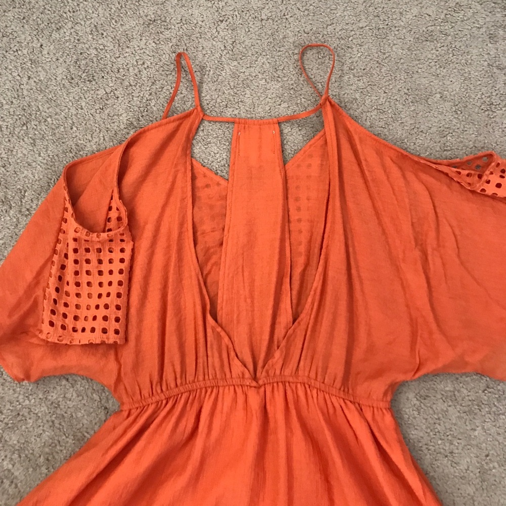 Dress - Picture 2 of 2