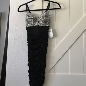 The PERFECT Vegas dress!